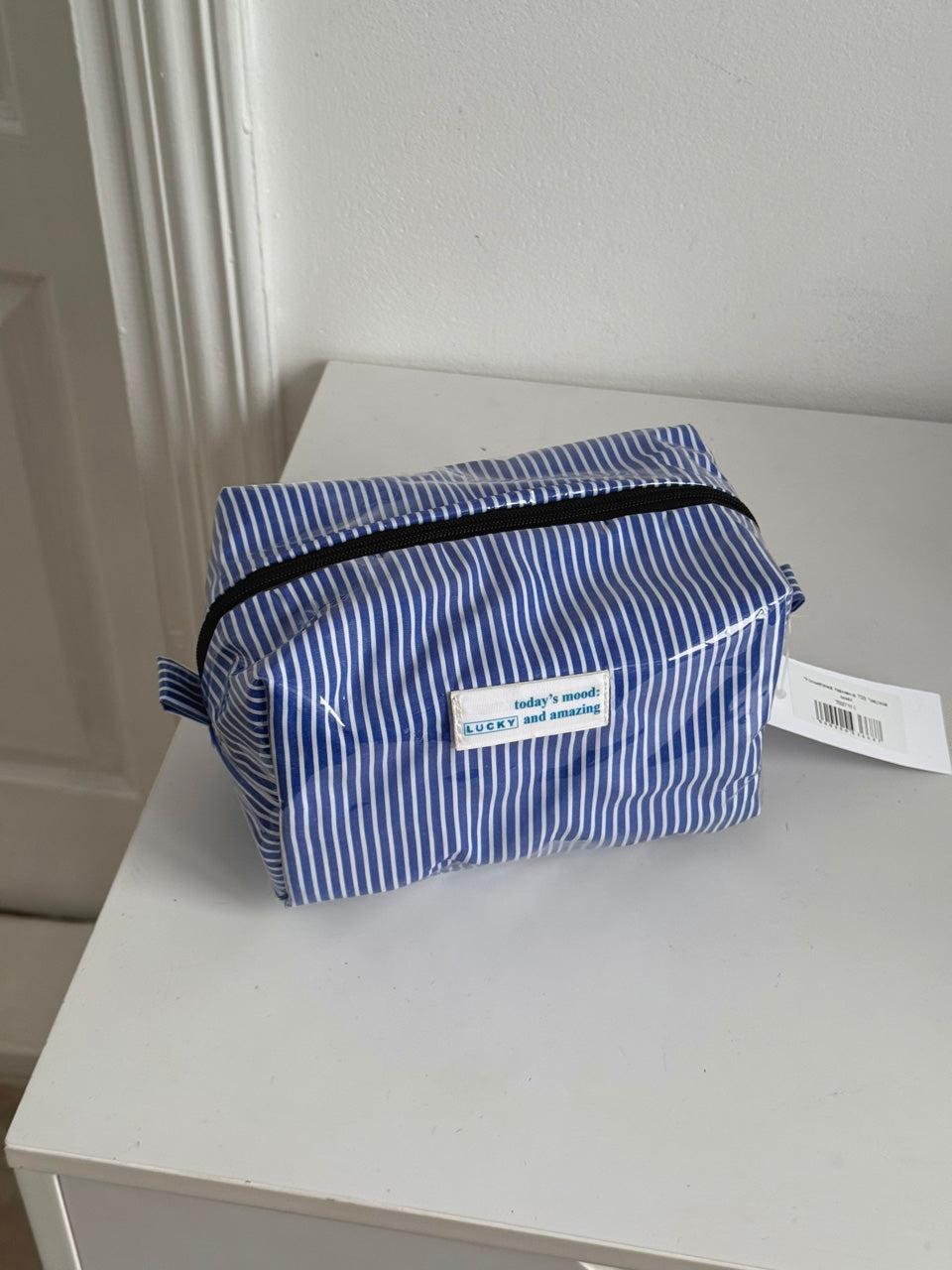 Fabric cosmetic bag Т