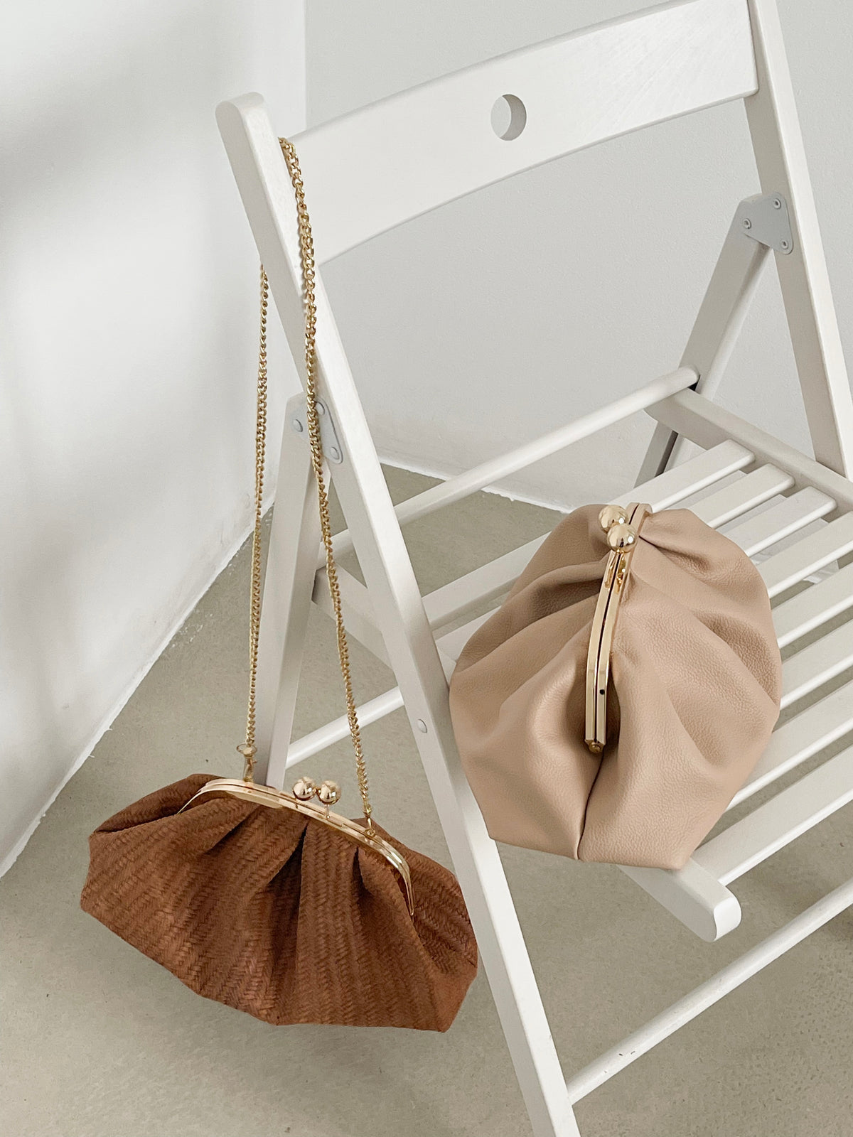Clasp bag