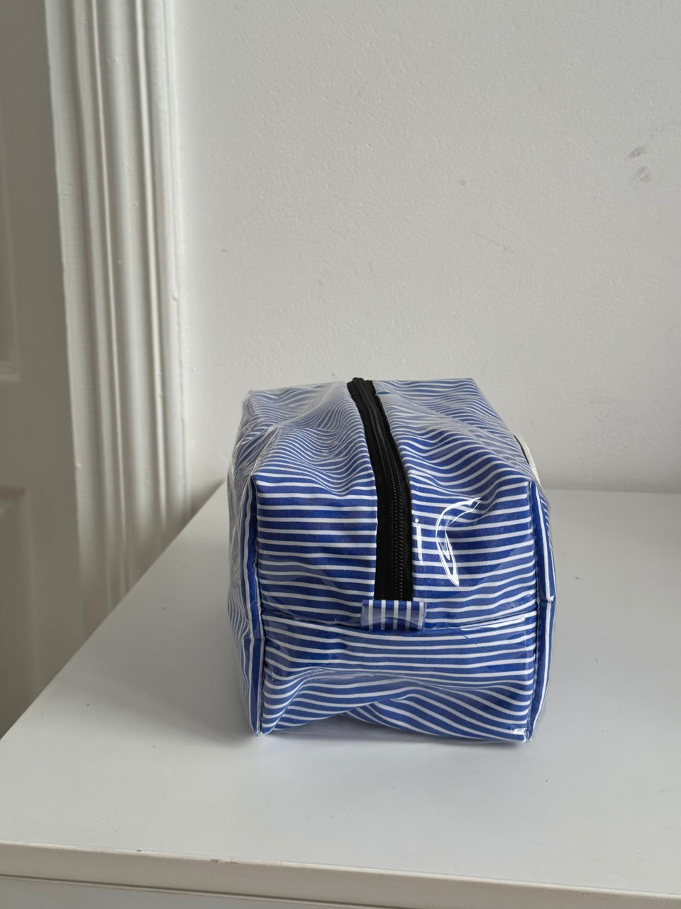 Fabric cosmetic bag Т