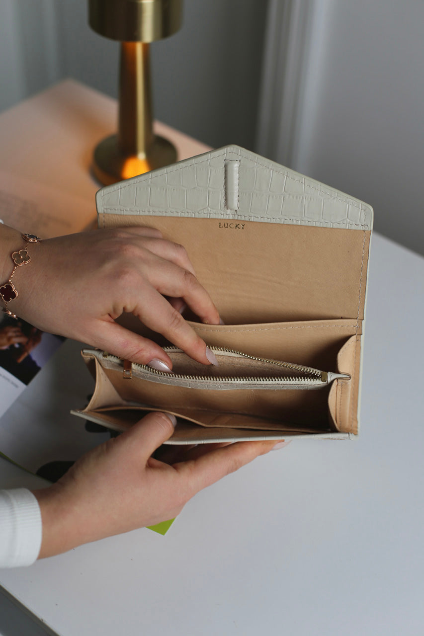 Conveneer wallet