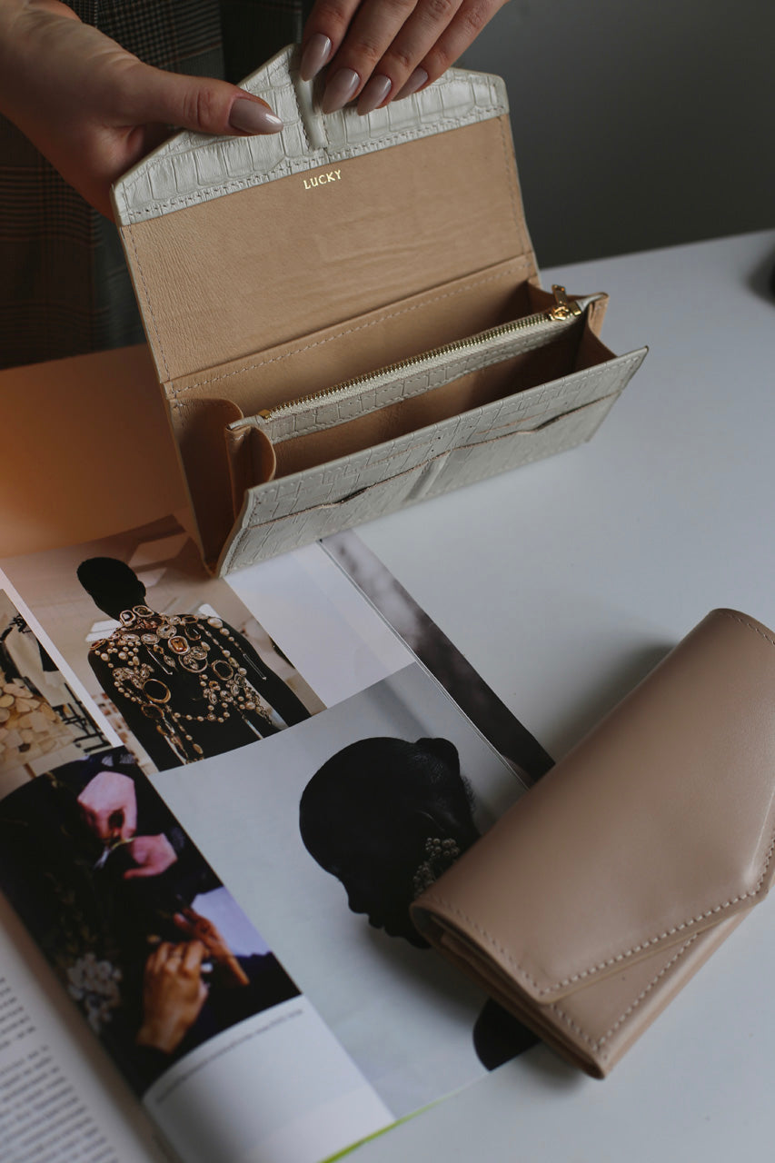 Conveneer wallet