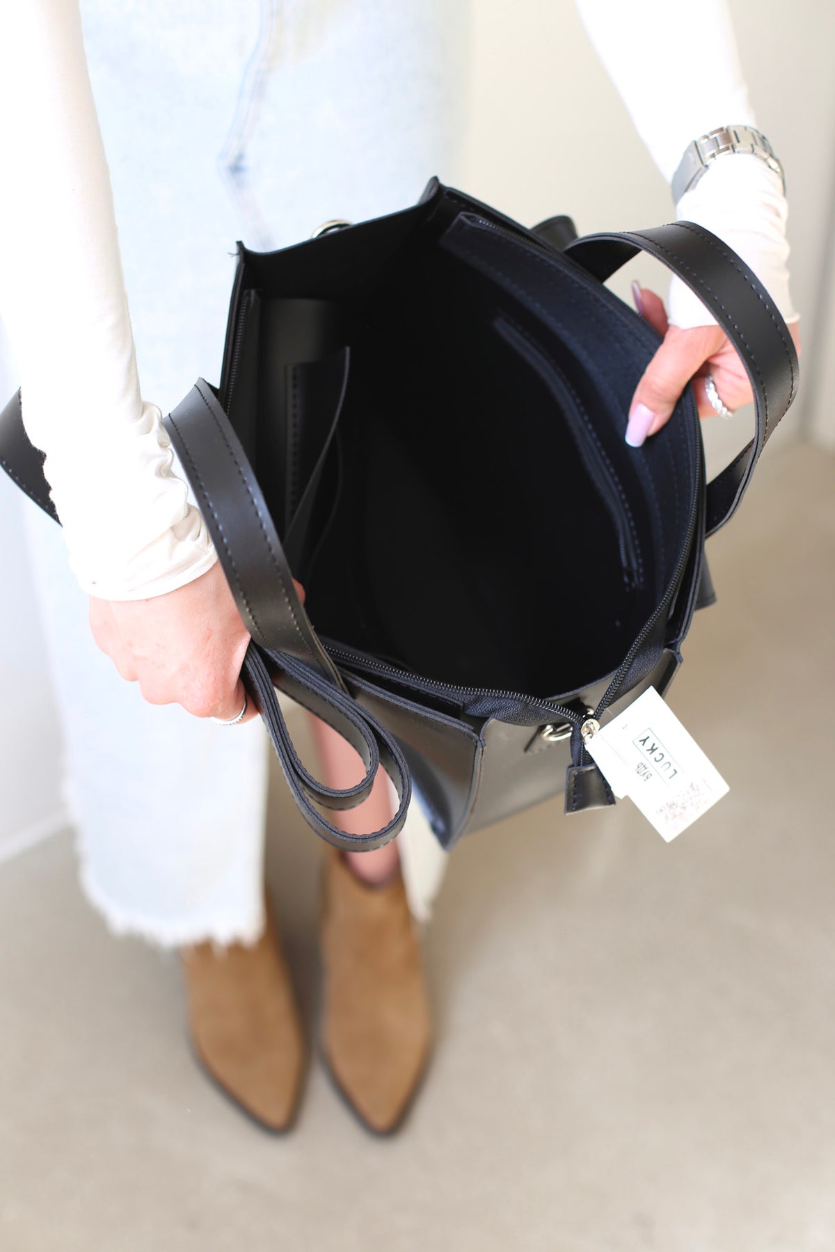 Tote bag