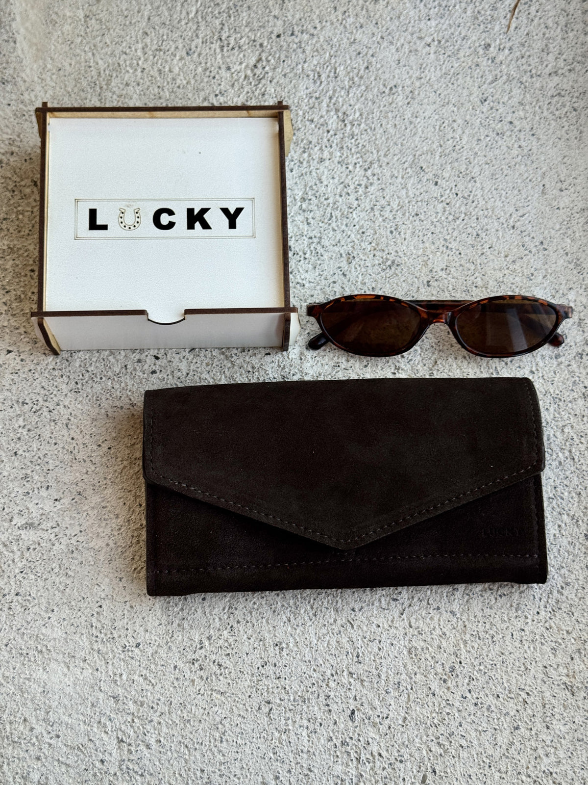 Conveneer wallet