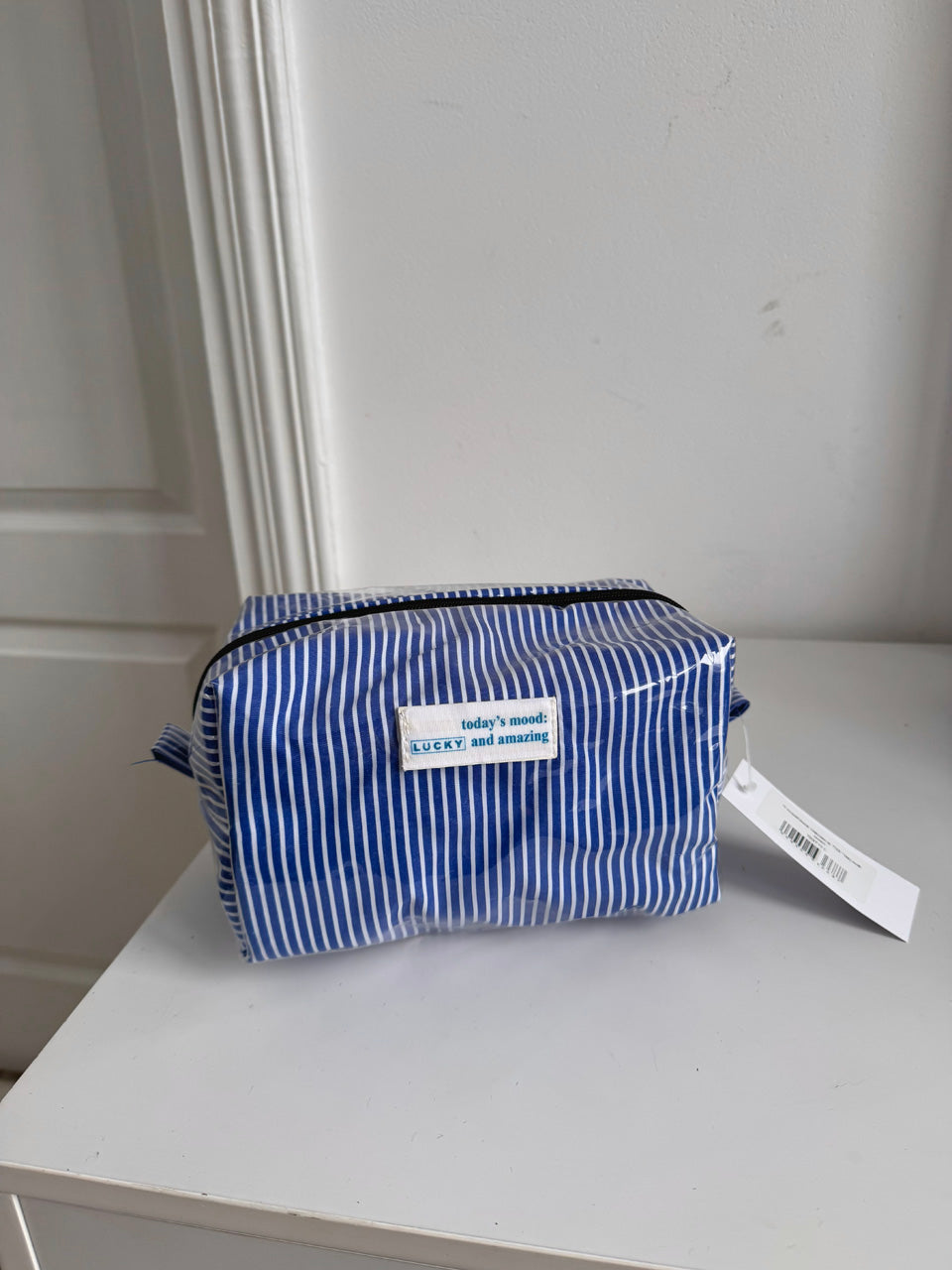 Fabric cosmetic bag Т