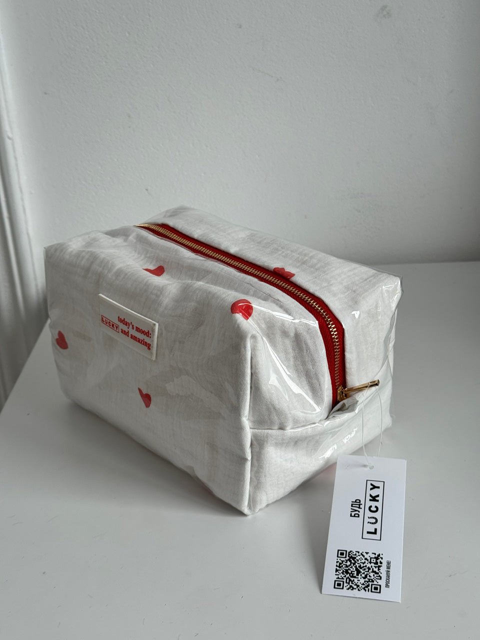 Fabric cosmetic bag Т