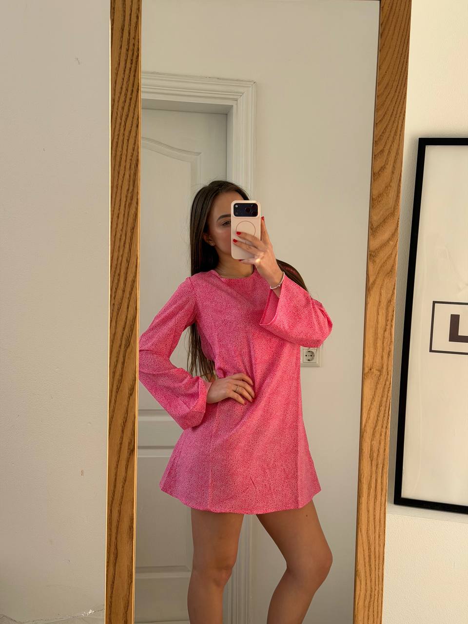 pink/white dot