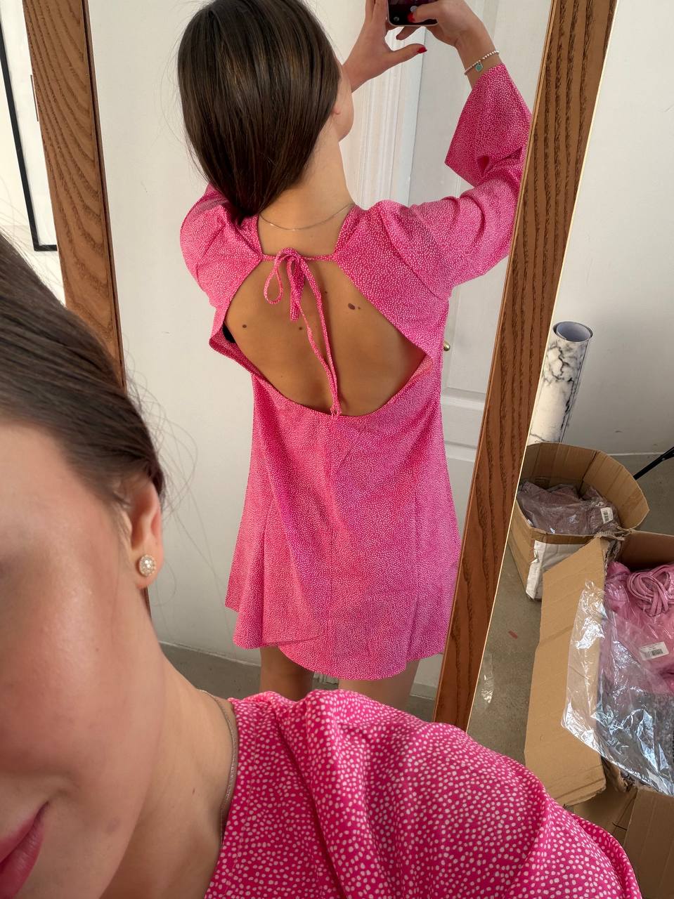 pink/white dot
