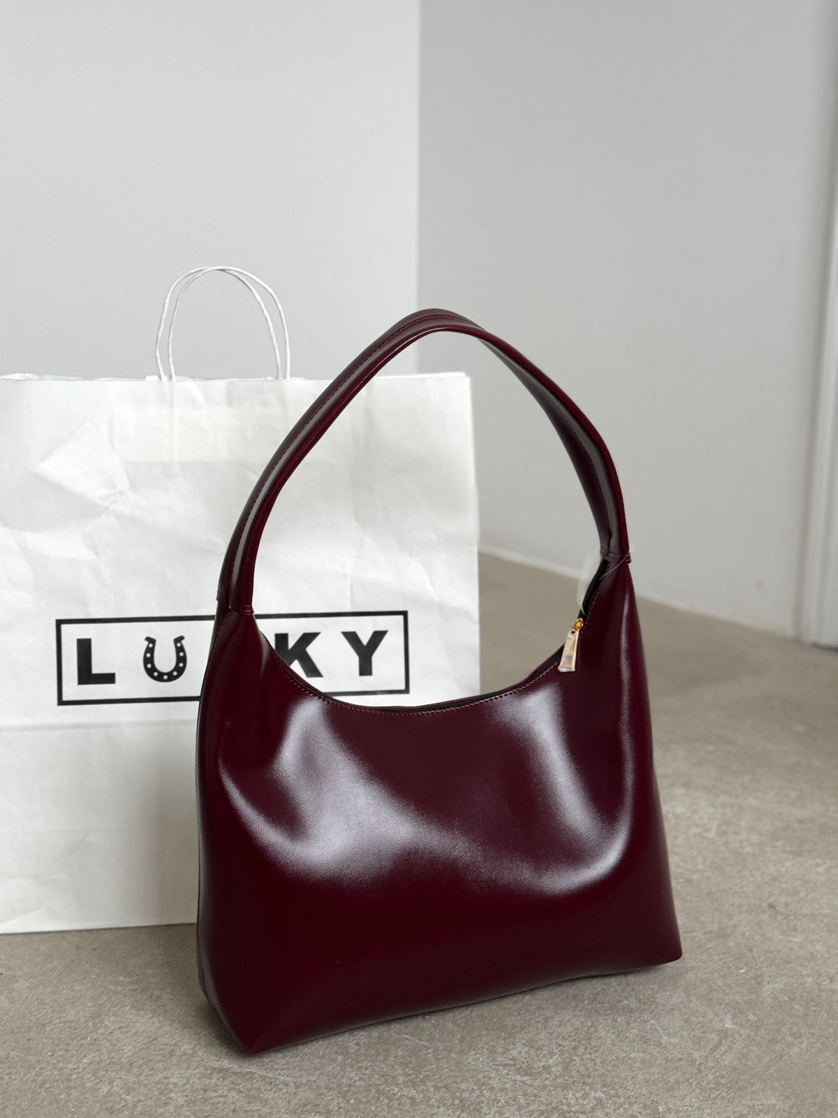 Lucky hobo bag